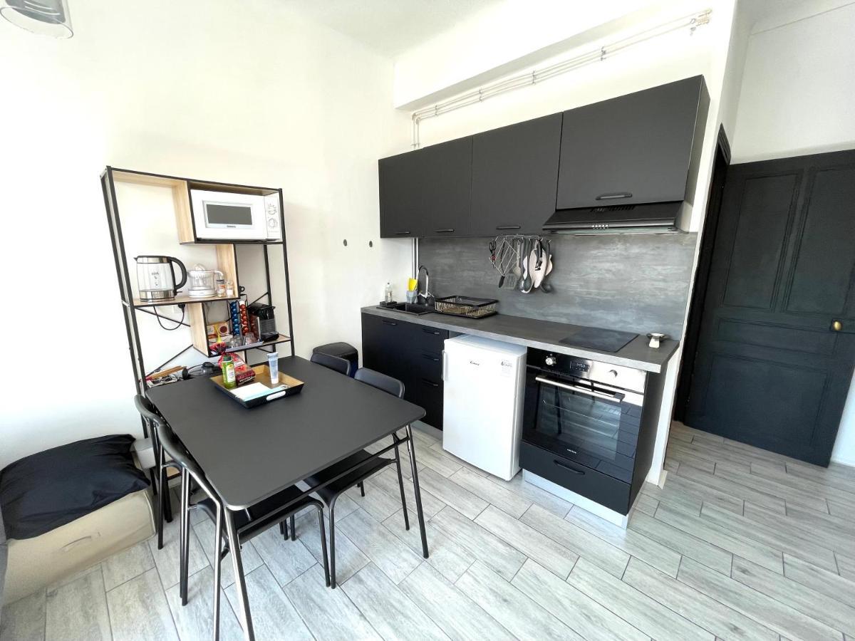 Calvi T2 Climatise, Wifi, Centre-Ville, A Proximite Plage, Commerces, Taxi & Gare, Vue Plage & Montagne Luaran gambar